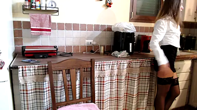 Snapshot of Hilary_283 chatting on 8, 3, 2025 Hilary 283 online show from 8, 3, 2025