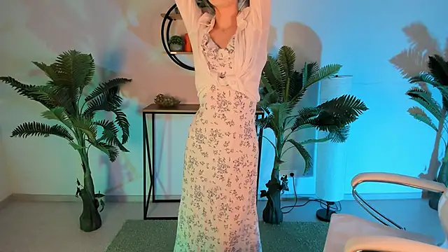 KiraMontoya online show from 11, 3, 2025