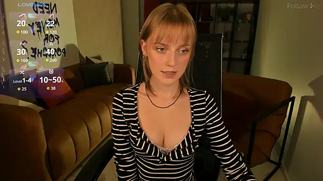 KiraMontoya online show from 11, 11, 2025