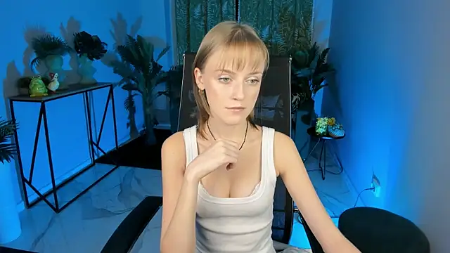 KiraMontoya online show from 9, 11, 2025