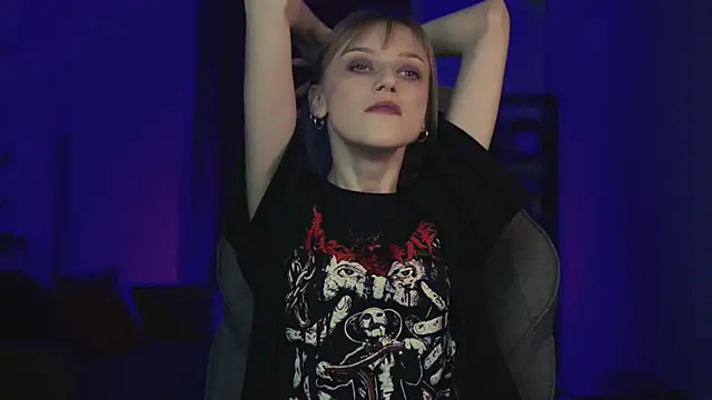 KiraMontoya online show from 3, 2, 2026