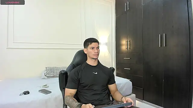 ANDRES STUD online show from 6, 5, 2026