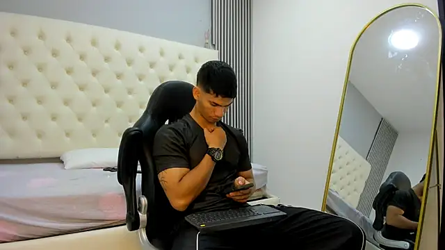 ANDRES STUD online show from 31, 3, 2026