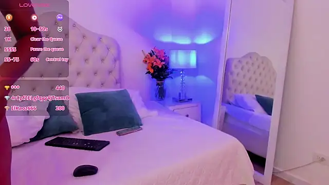 FelicityAdams online show from 13, 3, 2025