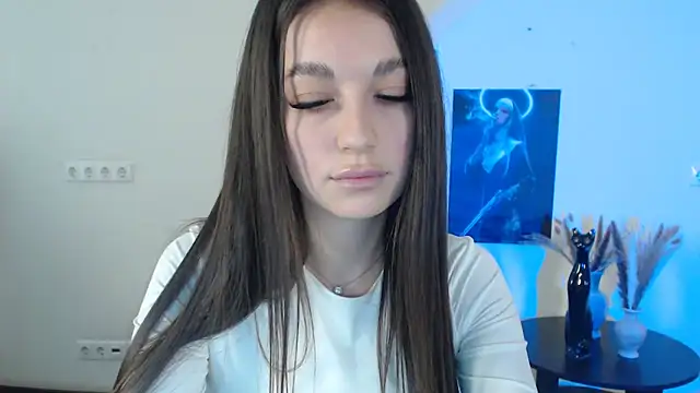 Snapshot of Eva_Eldis chatting on 5, 3, 2025 Eva Eldis online show from 5, 3, 2025