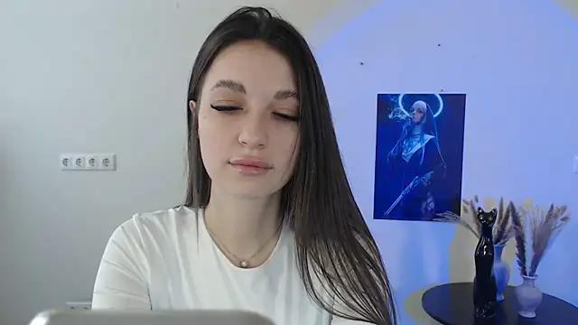 Snapshot of Eva_Eldis chatting on 8, 3, 2025 Eva Eldis online show from 8, 3, 2025