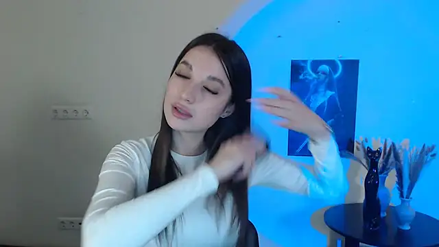 Snapshot of Eva_Eldis chatting on 8, 3, 2025 Eva Eldis online show from 8, 3, 2025