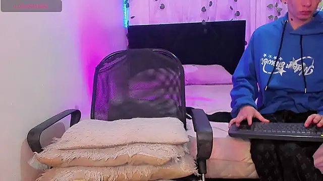 Irina milkmaid online show from 22, 4, 2026