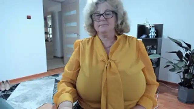 NoraJohnson6 online show from 26, 11, 2025