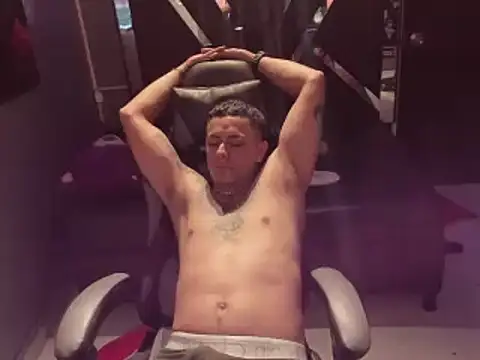 Snapshot of Natha_and_Sophia chatting on 9, 3, 2025 Natha and Sophia online show from 9, 3, 2025