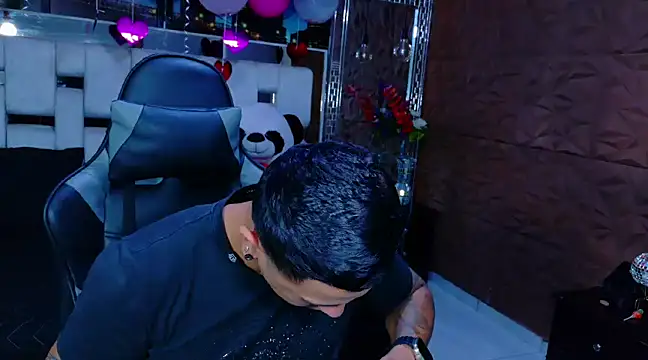 Snapshot of Natha_and_Sophia chatting on 22, 2, 2025 Natha and Sophia online show from 22, 2, 2025