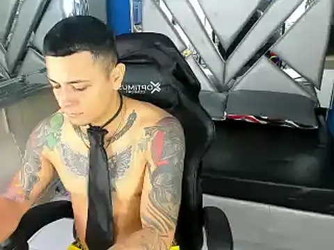 Snapshot of Natha_and_Sophia chatting on 14, 2, 2025 Natha and Sophia online show from 14, 2, 2025