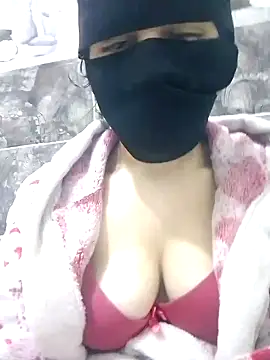 Snapshot of kabina chatting on 4, 3, 2025 kabina online show from 4, 3, 2025