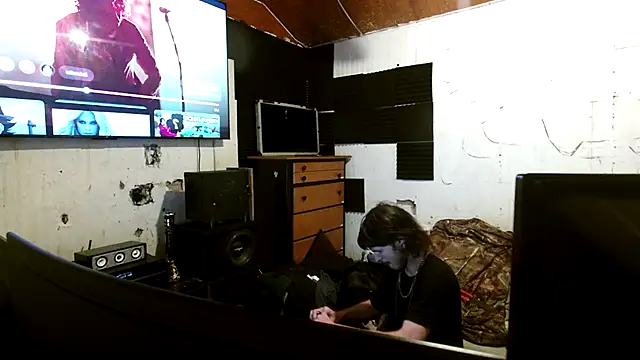 nuttyking2022 online show from 3, 11, 2025