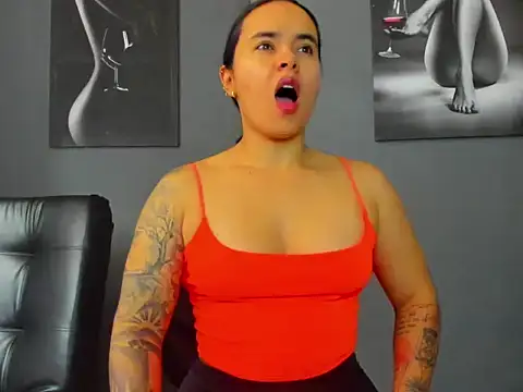 Snapshot of karlyjons12 chatting on 29, 11, 2025 karlyjons12 online show from 29, 11, 2025