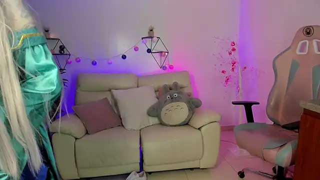 Snapshot of Neekito_ chatting on 31, 10, 2025 Neekito online show from 31, 10, 2025