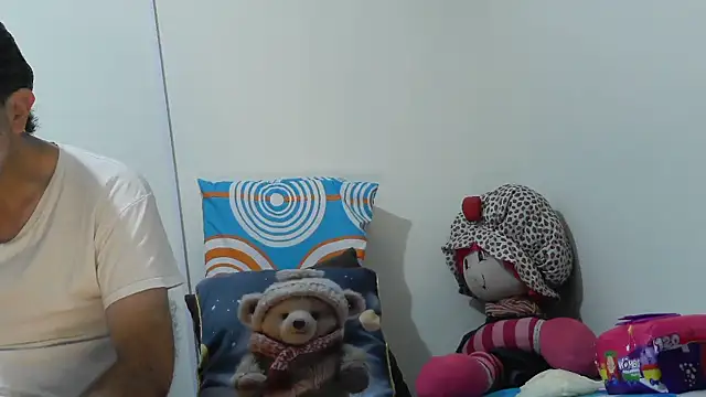 jeans and emma online show from 8, 3, 2026