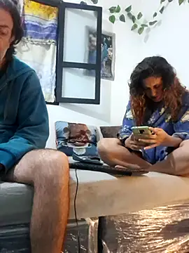 jeans and emma online show from 9, 10, 2025