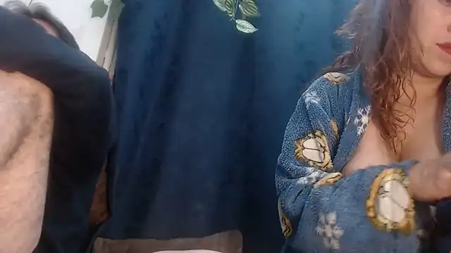 jeans and emma online show from 23, 3, 2025