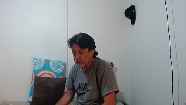 jeans and emma online show from 28, 3, 2026