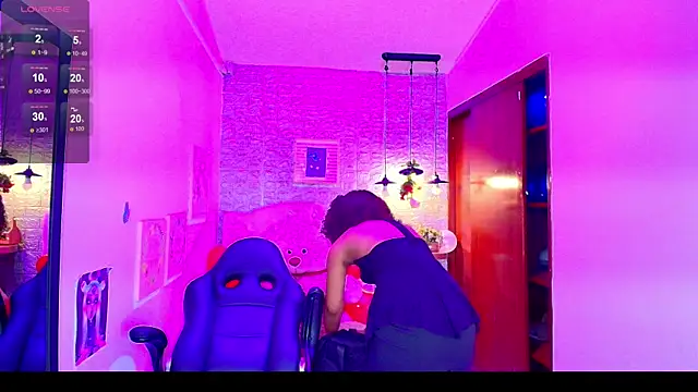 tylla  online show from 20, 3, 2025