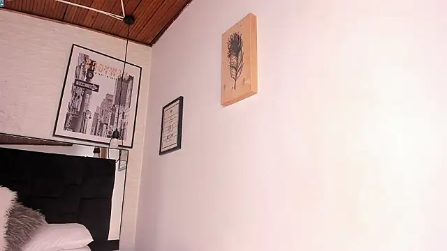 tylla  online show from 15, 1, 2026