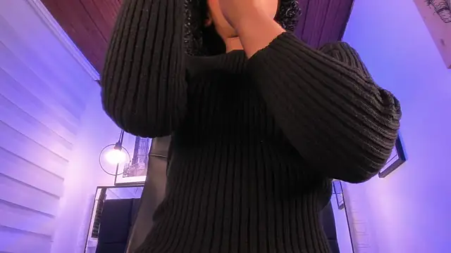 tylla  online show from 7, 10, 2025