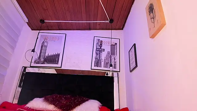 tylla  online show from 2, 12, 2025