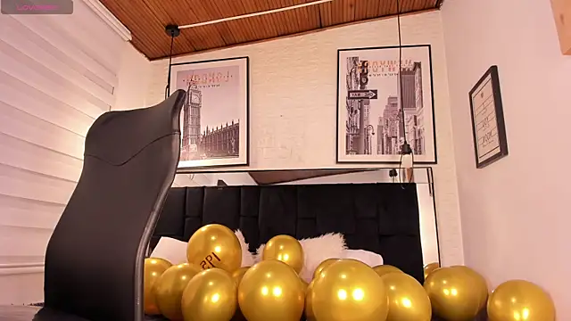 tylla  online show from 3, 11, 2025