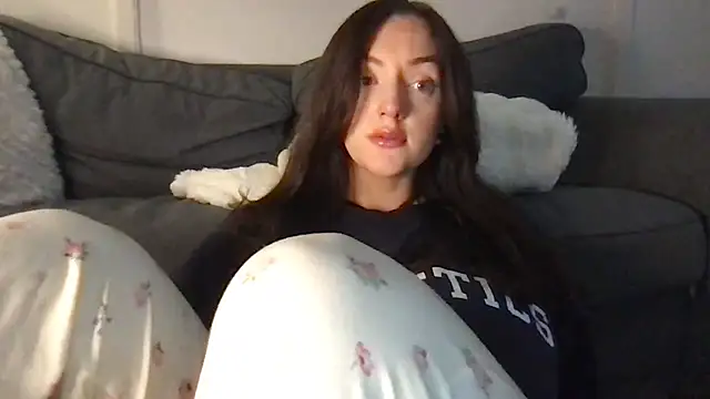 laceyjames24 online show from 25, 3, 2026