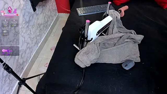 IVISBOUNCYASS online show from 9, 3, 2026