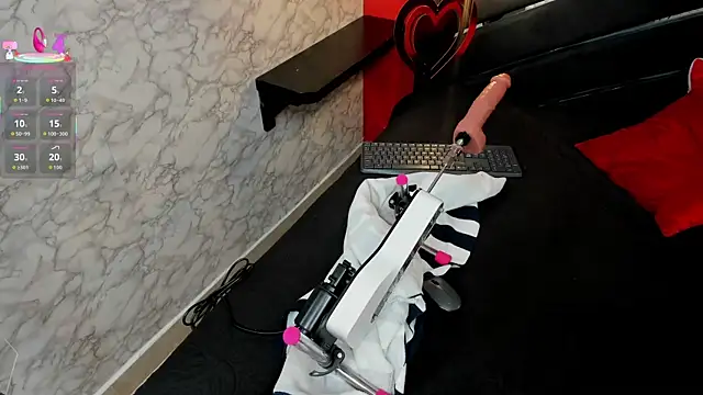 IVISBOUNCYASS online show from 16, 9, 2025