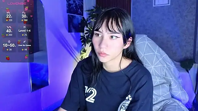 Miaa Lee7 online show from 18, 4, 2026