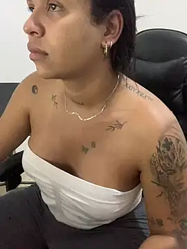 tinalove7 online show from 27, 2, 2025