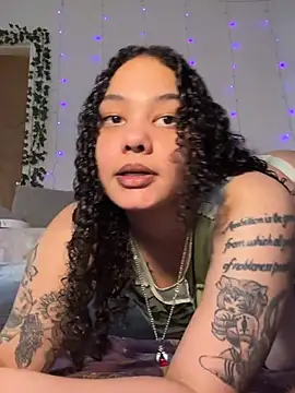 tastylolaaa online show from 4, 5, 2026