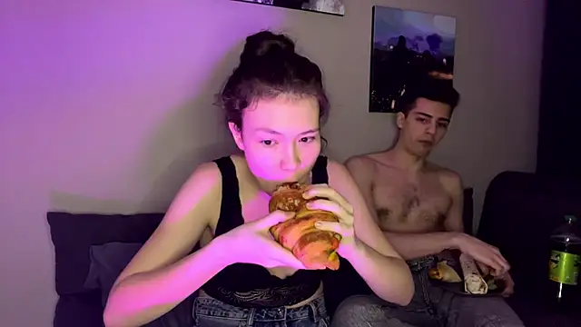 Tw1nFlame online show from 13, 3, 2025