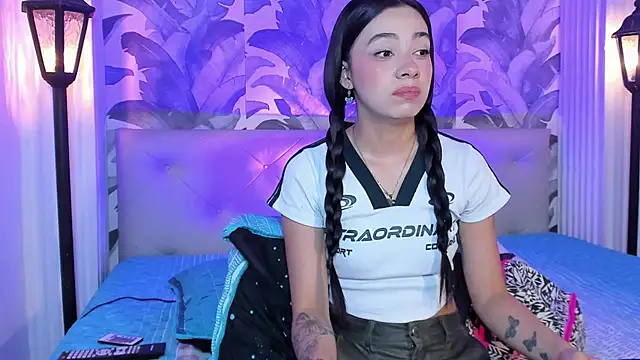 Snapshot of Sami_Evanns chatting on 4, 10, 2025 Sami Evanns online show from 4, 10, 2025