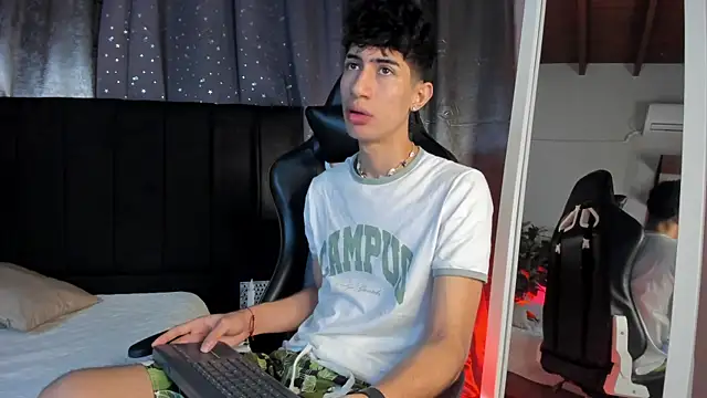 Snapshot of NovaaWheler chatting on 23, 2, 2026 NovaaWheler online show from 23, 2, 2026