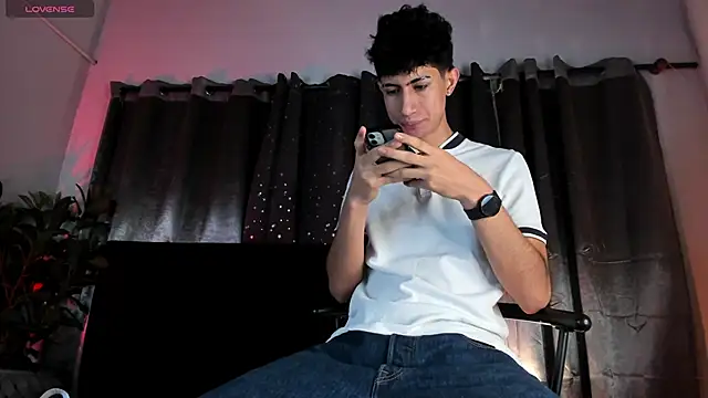 NovaaWheler online show from 6, 3, 2026