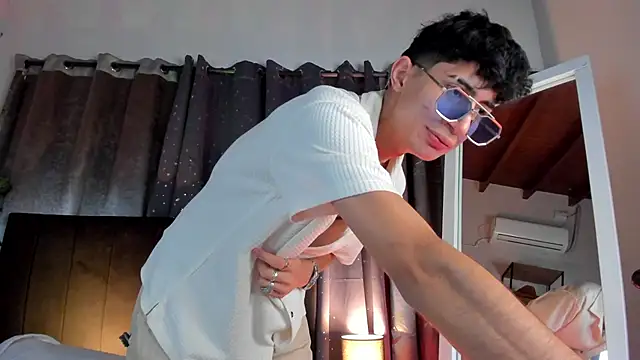 Snapshot of NovaaWheler chatting on 20, 2, 2026 NovaaWheler online show from 20, 2, 2026