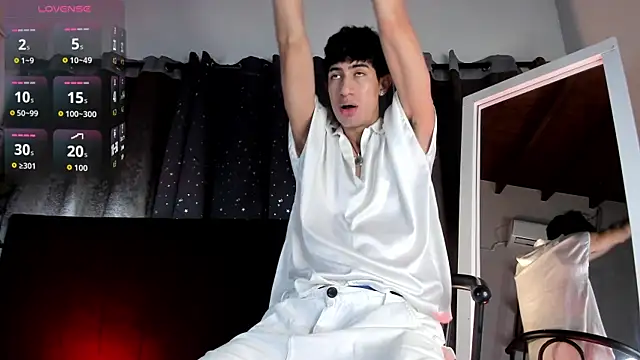 Snapshot of NovaaWheler chatting on 18, 2, 2026 NovaaWheler online show from 18, 2, 2026