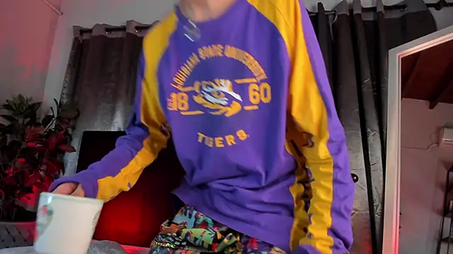 Snapshot of NovaaWheler chatting on 8, 2, 2026 NovaaWheler online show from 8, 2, 2026