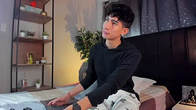 Snapshot of NovaaWheler chatting on 27, 2, 2026 NovaaWheler online show from 27, 2, 2026