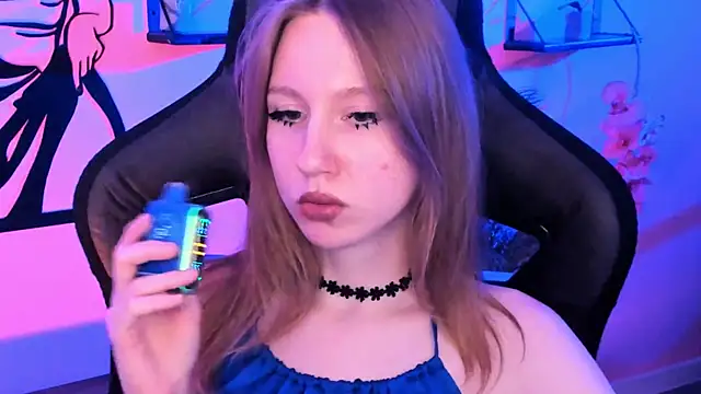 Snapshot of DariaTate chatting on 22, 10, 2025 DariaTate online show from 22, 10, 2025