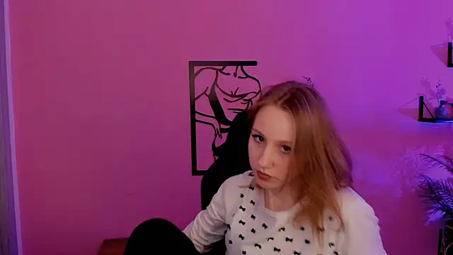 Snapshot of DariaTate chatting on 21, 2, 2025 DariaTate online show from 21, 2, 2025