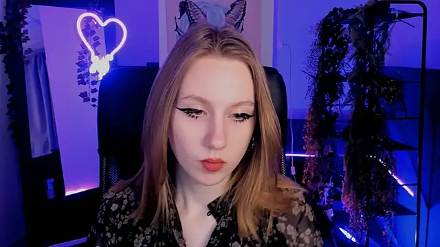 Snapshot of DariaTate chatting on 23, 2, 2025 DariaTate online show from 23, 2, 2025