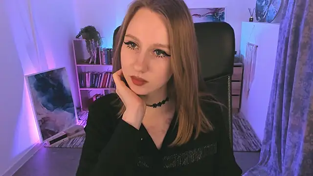 Snapshot of DariaTate chatting on 18, 3, 2025 DariaTate online show from 18, 3, 2025