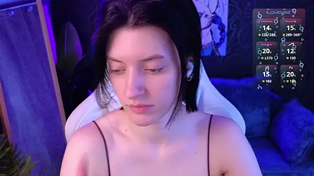 roxy riot  online show from 4, 3, 2026