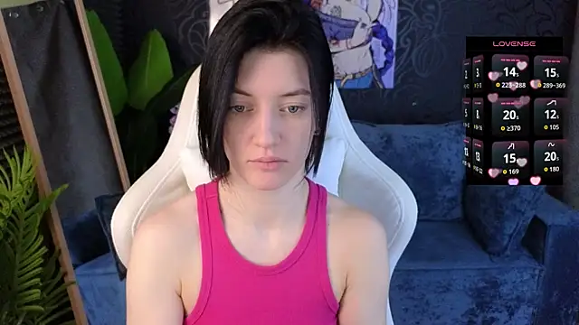 roxy riot  online show from 2, 12, 2025