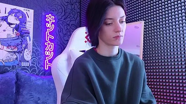 roxy riot  online show from 28, 2, 2025